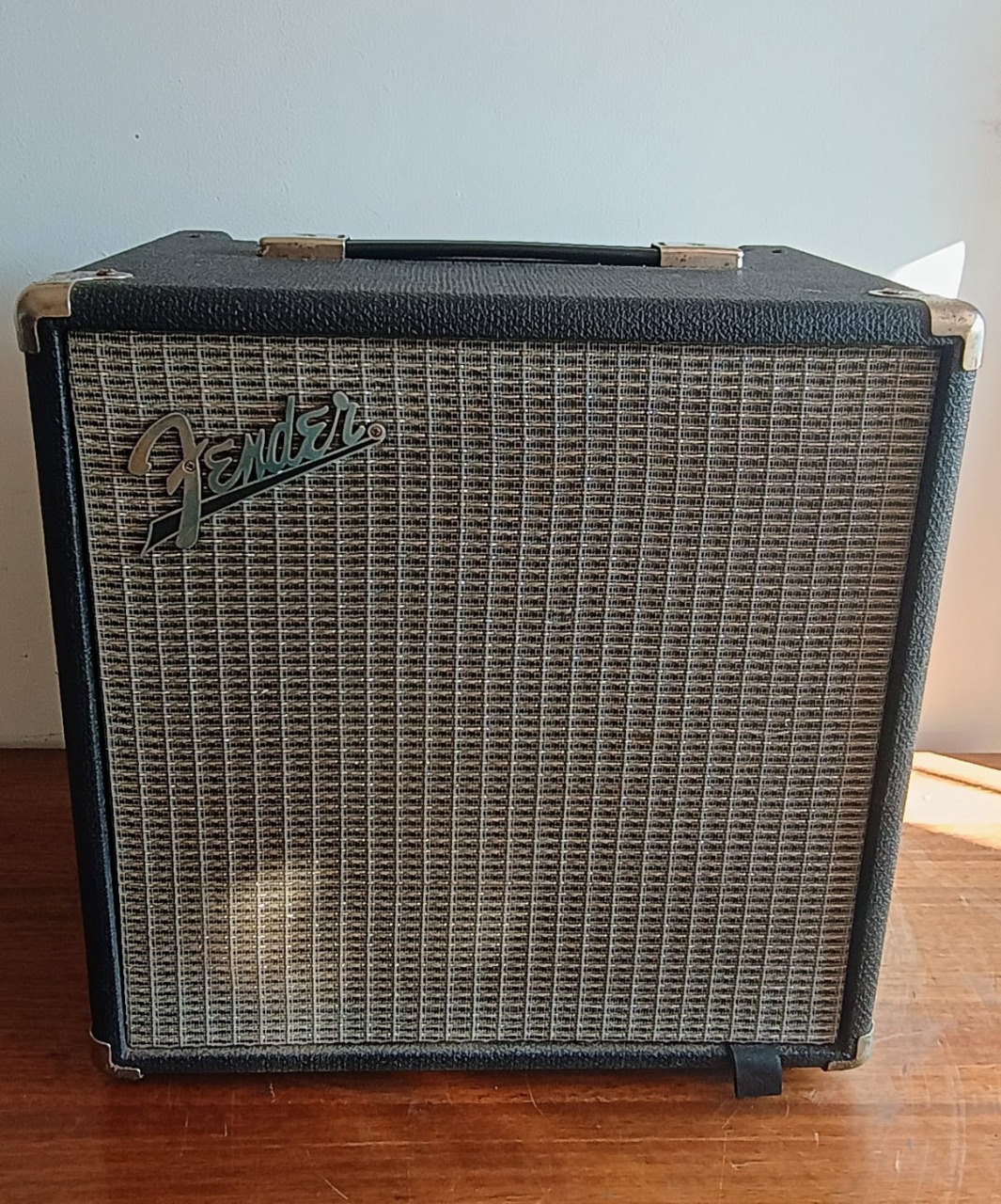 Amplificador para bajo eléctrico Fender