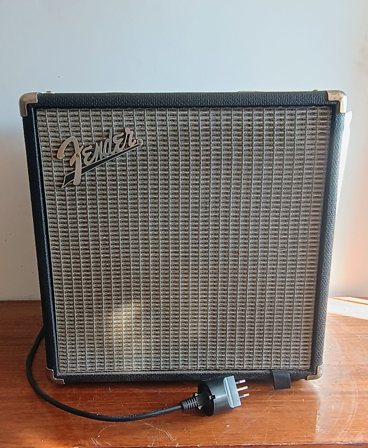 Amplificador para bajo eléctrico Fender - Imagen 5