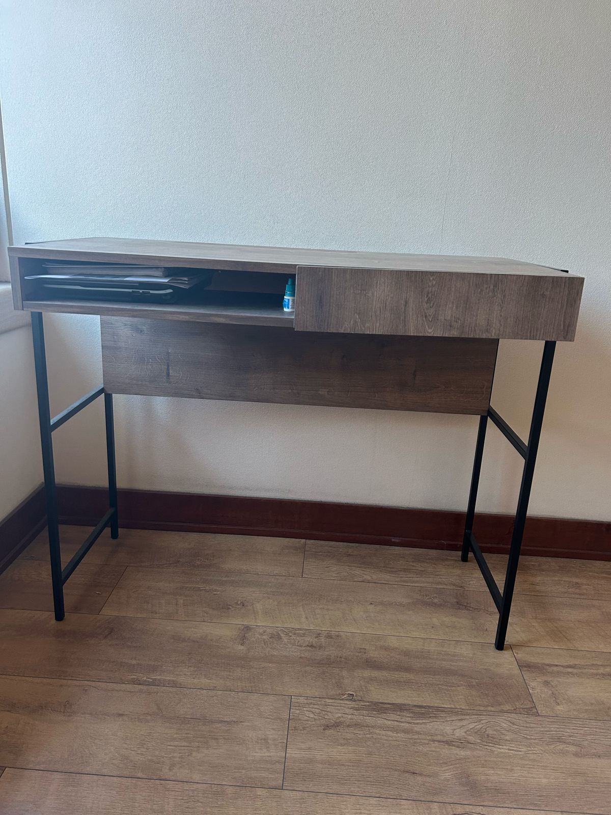 Escritorio MDF café - Imagen 4