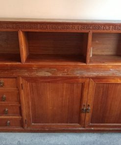 Buffet con repisa tallado madera Encina