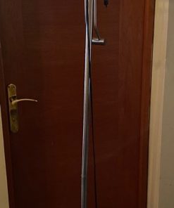 Lámpara de pie cromada