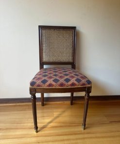 Juego de 8 sillas de comedor enjuncada caoba