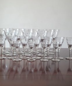 Juego de 25 copas talladas