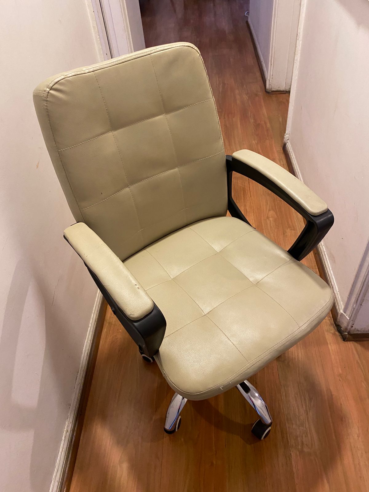 Silla escritorio ecocuero marfil - Imagen 2