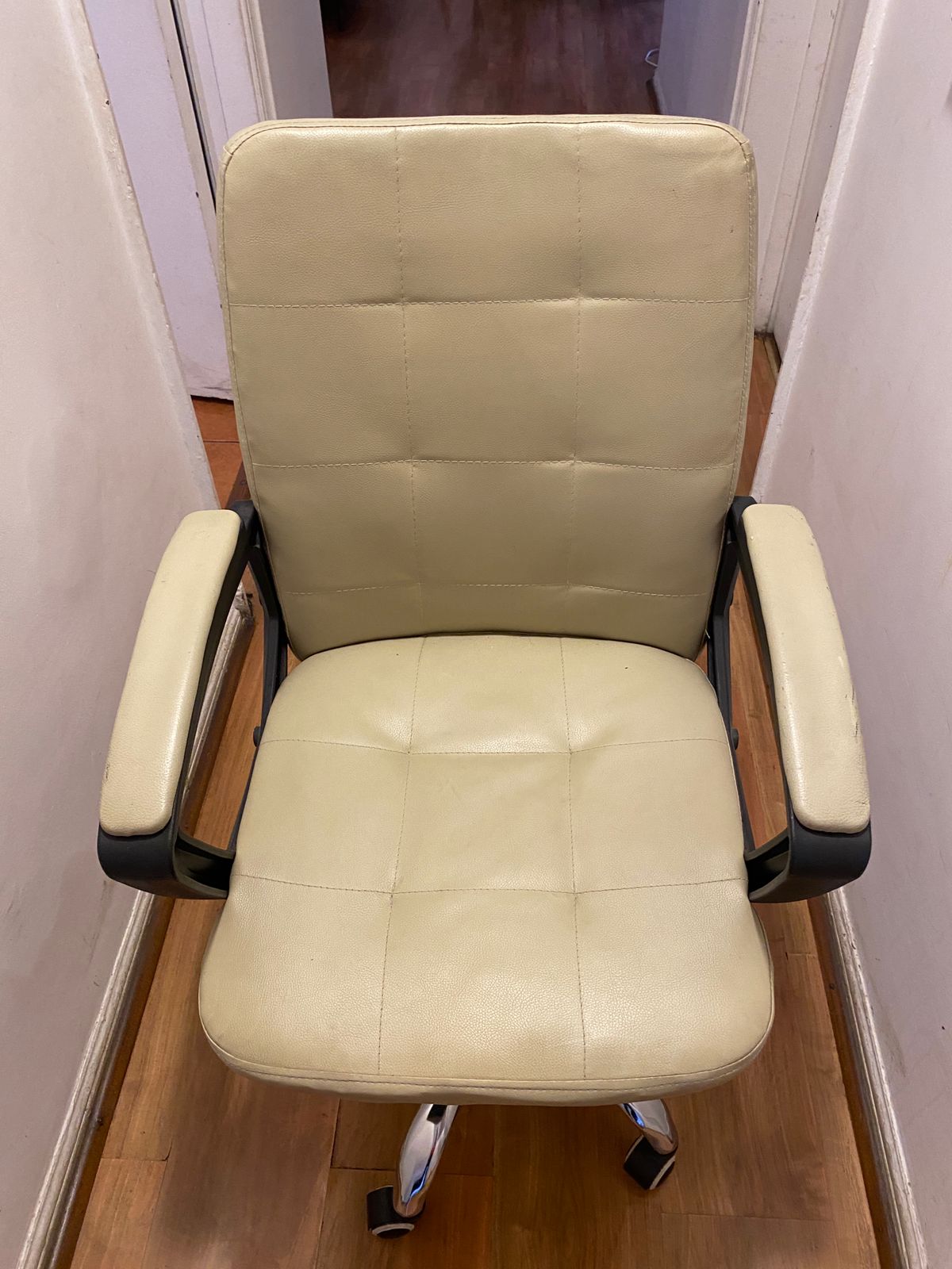 Silla escritorio ecocuero marfil - Imagen 4