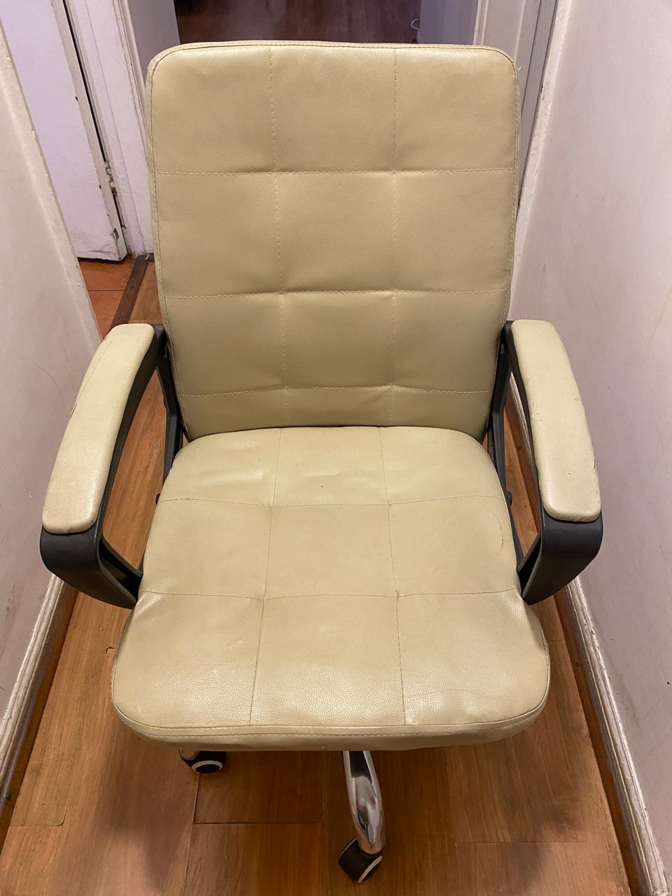 Silla escritorio ecocuero marfil - Imagen 6