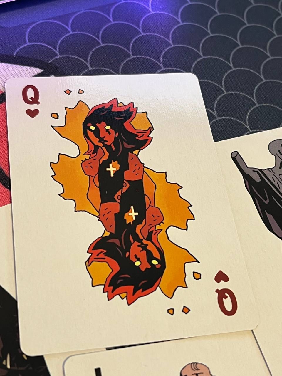 Mazo de cartas Hellboy - Imagen 2