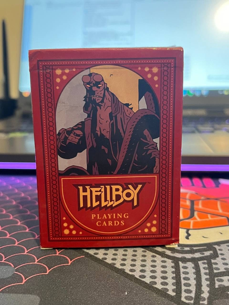Mazo de cartas Hellboy - Imagen 7
