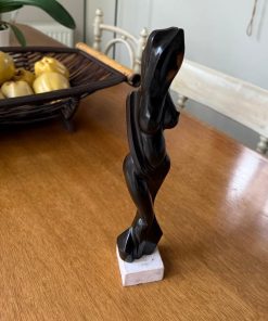 Escultura de Ébano con base mármol