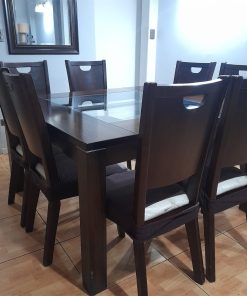 Juego de comedor con 8 sillas Magasa