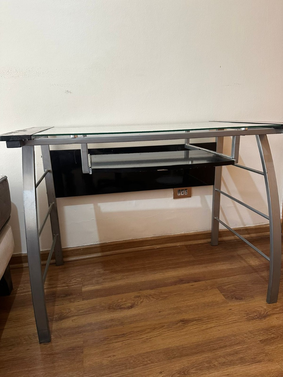 Escritorio vidrio curvado