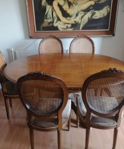 Juego de comedor noble extensible con 6 sillas enjuncadas
