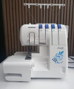Máquina de coser overlock Brother