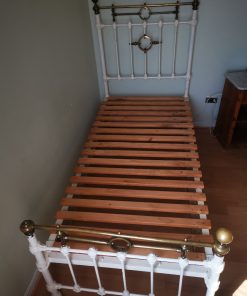 Cama 1 plaza fierro y somier de madera