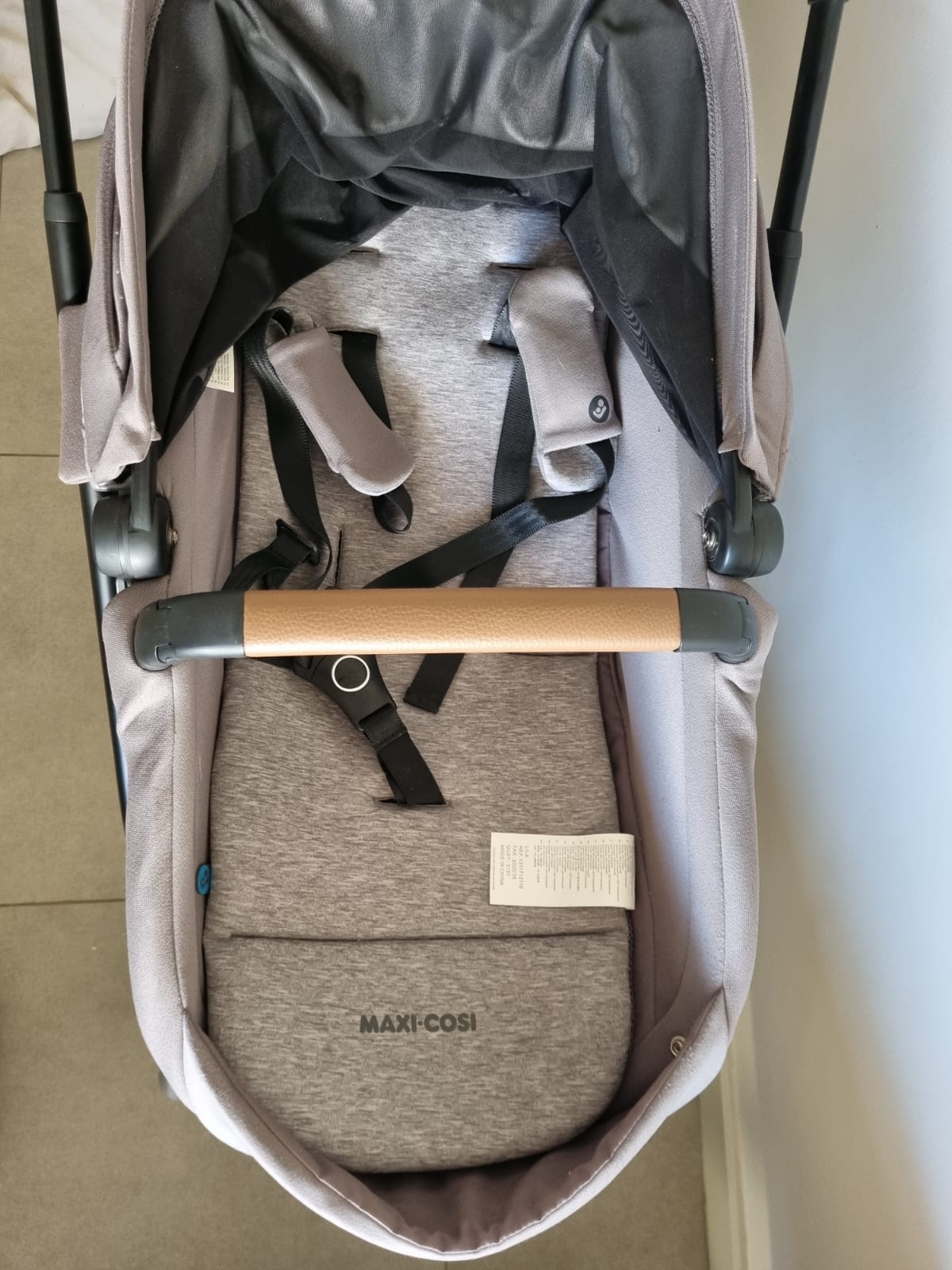Coche Maxi Cosi Lila Nomad gris - Imagen 3