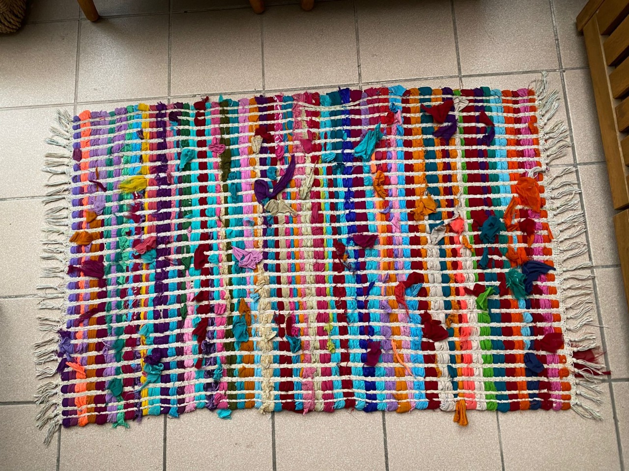 Alfombra de tela multicolor