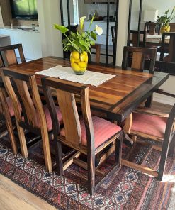 Juego de comedor roble y ciprés con 6 sillas y 2 sitiales