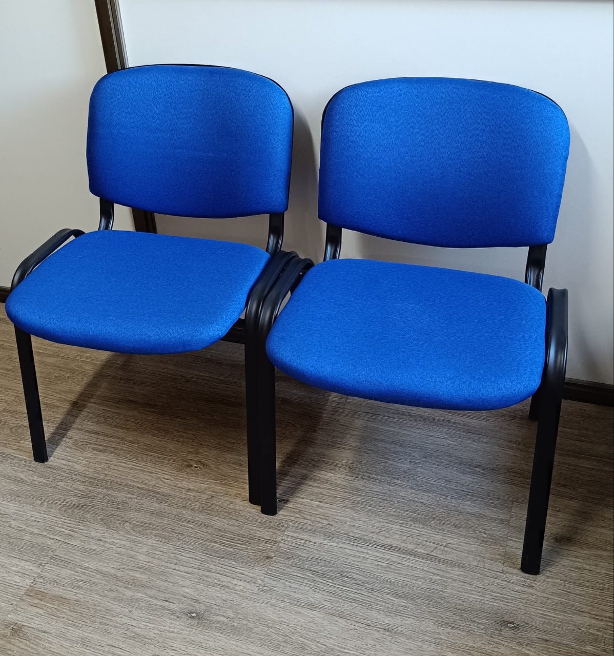 Silla metálica con tapiz lanilla