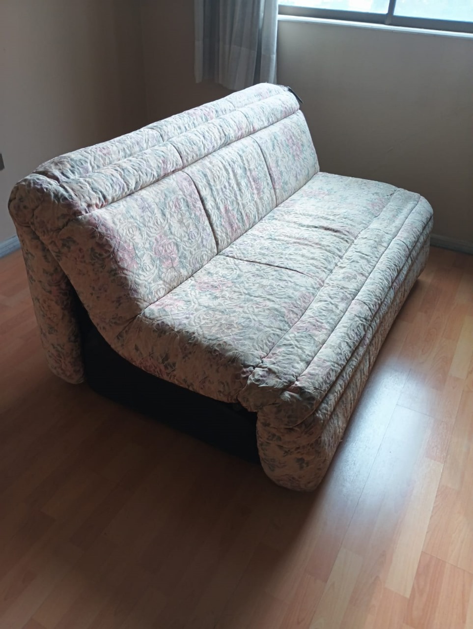 Sofá cama extensible flores