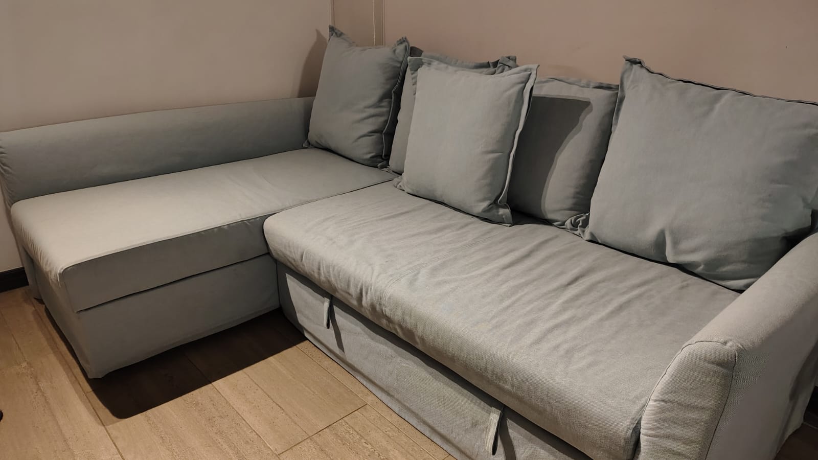 Sofá cama seccional izquierdo Holmsund gris Ikea - Imagen 5