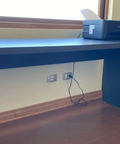 Escritorio corchete melamina gris