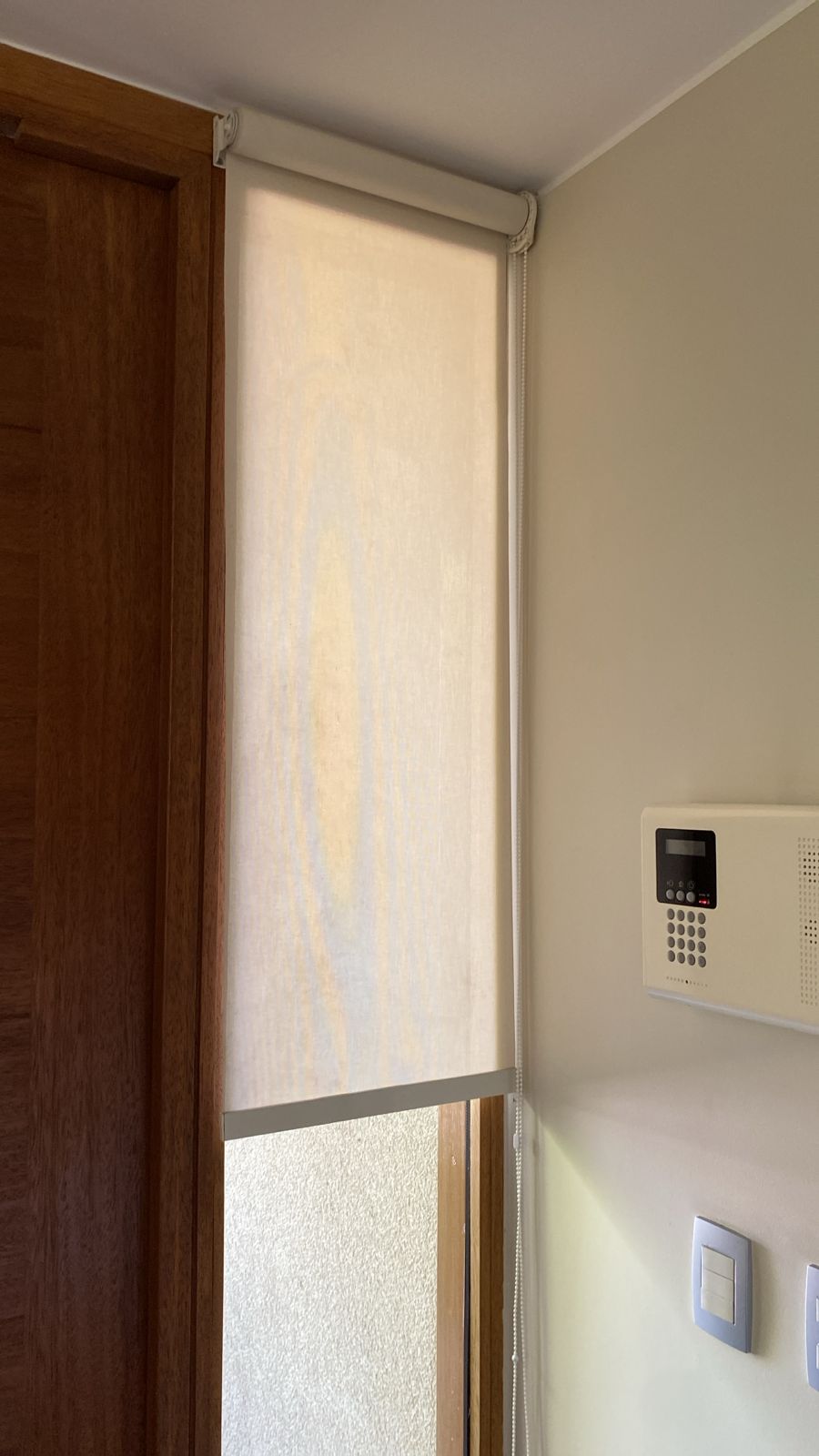 Cortina roller blanco pequeña - Imagen 3