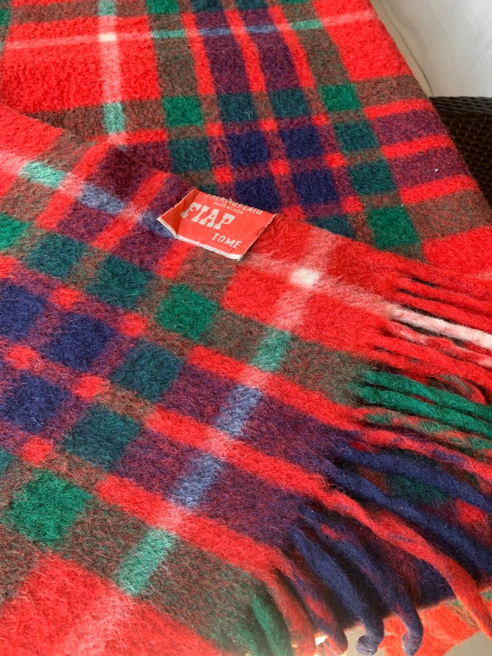 Chales Escocés Pura Lana