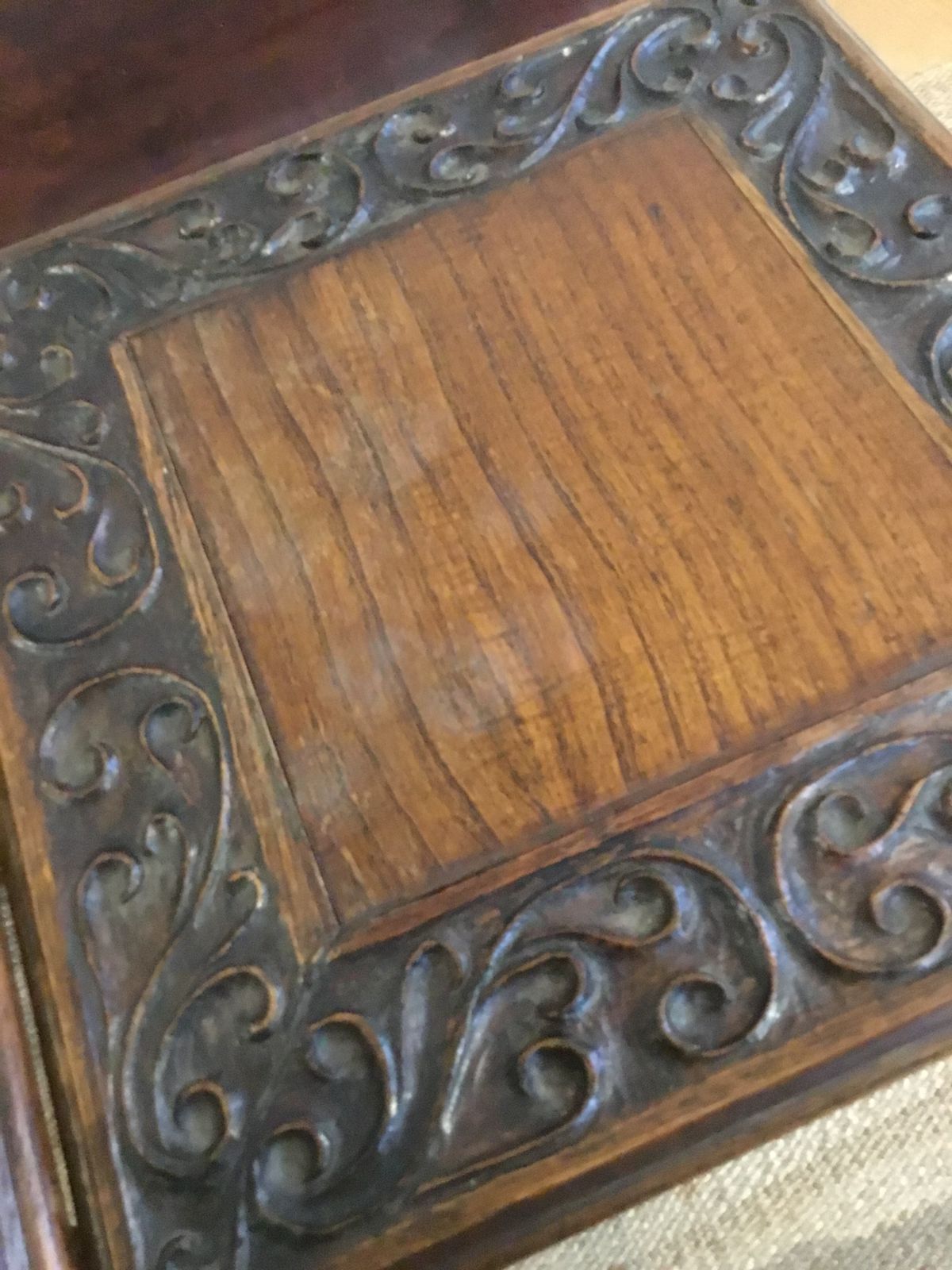 Mesas laterales madera sólida bordes tallados - Imagen 7