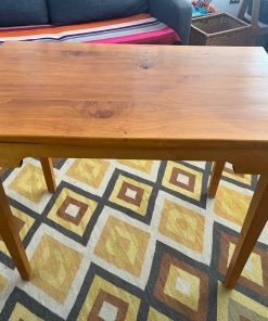 Mesa comedor o escritorio pequeña de lenga