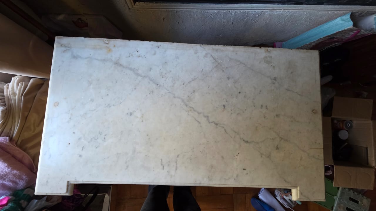 Cómoda de madera y cubierta mármol con 3 cajones - Imagen 3