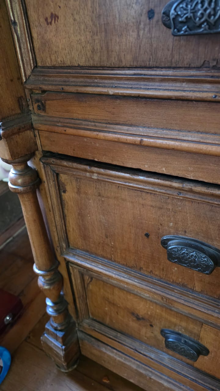 Cómoda de madera y cubierta mármol con 3 cajones - Imagen 7