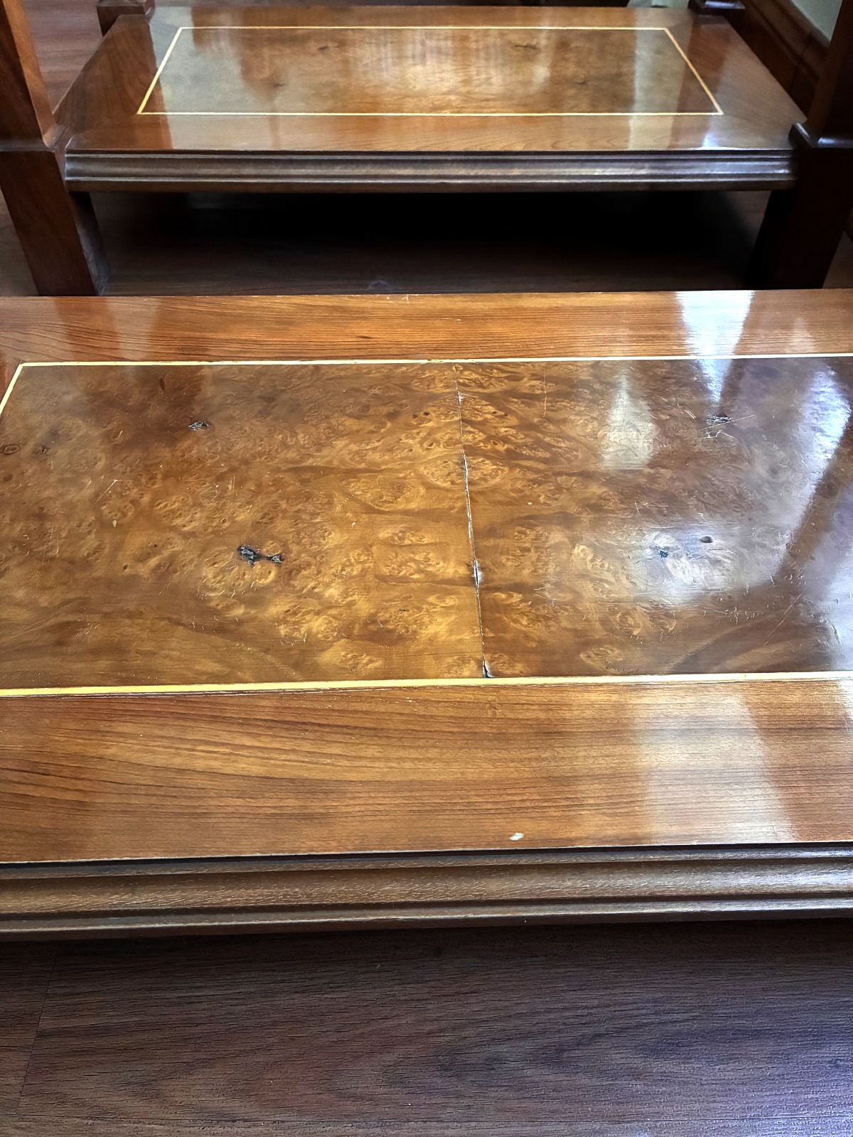 Par de mesas laterales o auxiliar vidrio biselado - Imagen 2