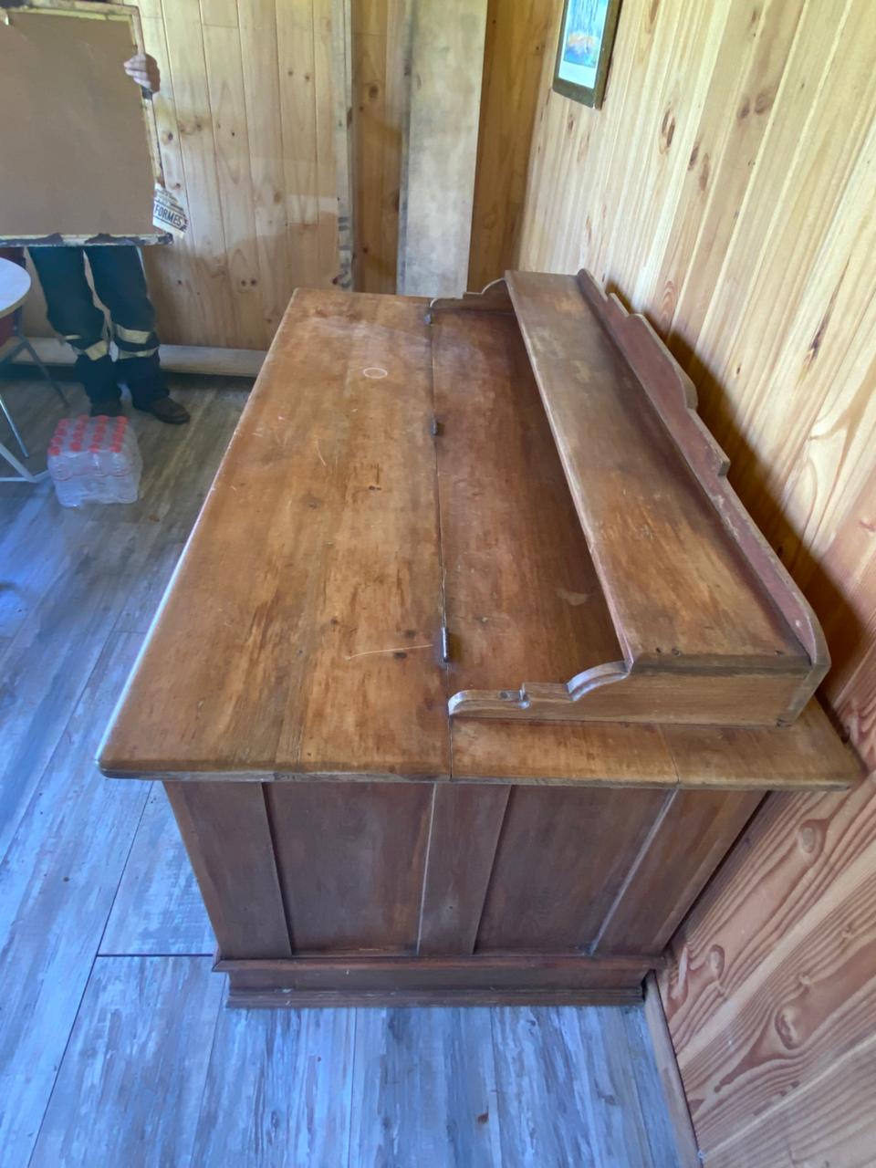 Escritorio ejecutivo madera nativa - Imagen 3