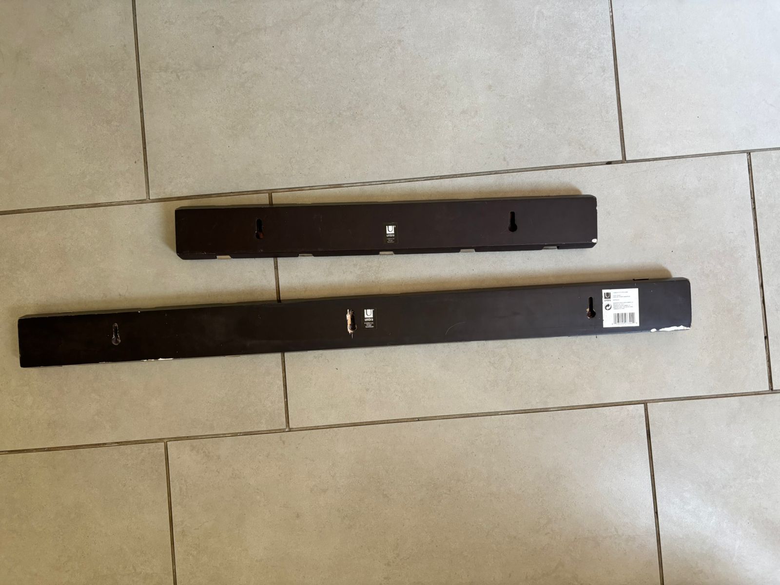 Colgadores percheros muro Umbro - Imagen 2