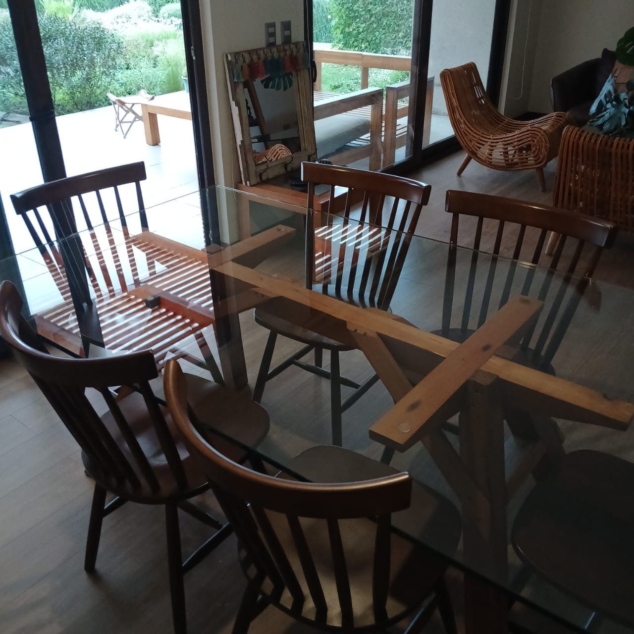 Juego de comedor vidrio templado con 6 sillas Windsor Wolf - Imagen 3