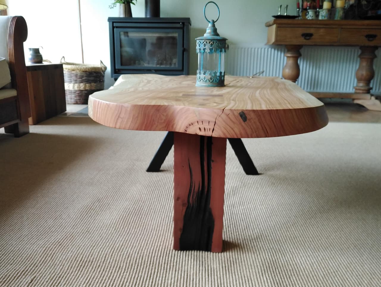 Mesa centro ciprés con aceite Osmo Woodmann design - Imagen 3