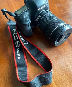 Cámara canon 6D Mark II con accesorios