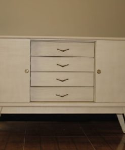 Buffet estilo sónico blanco