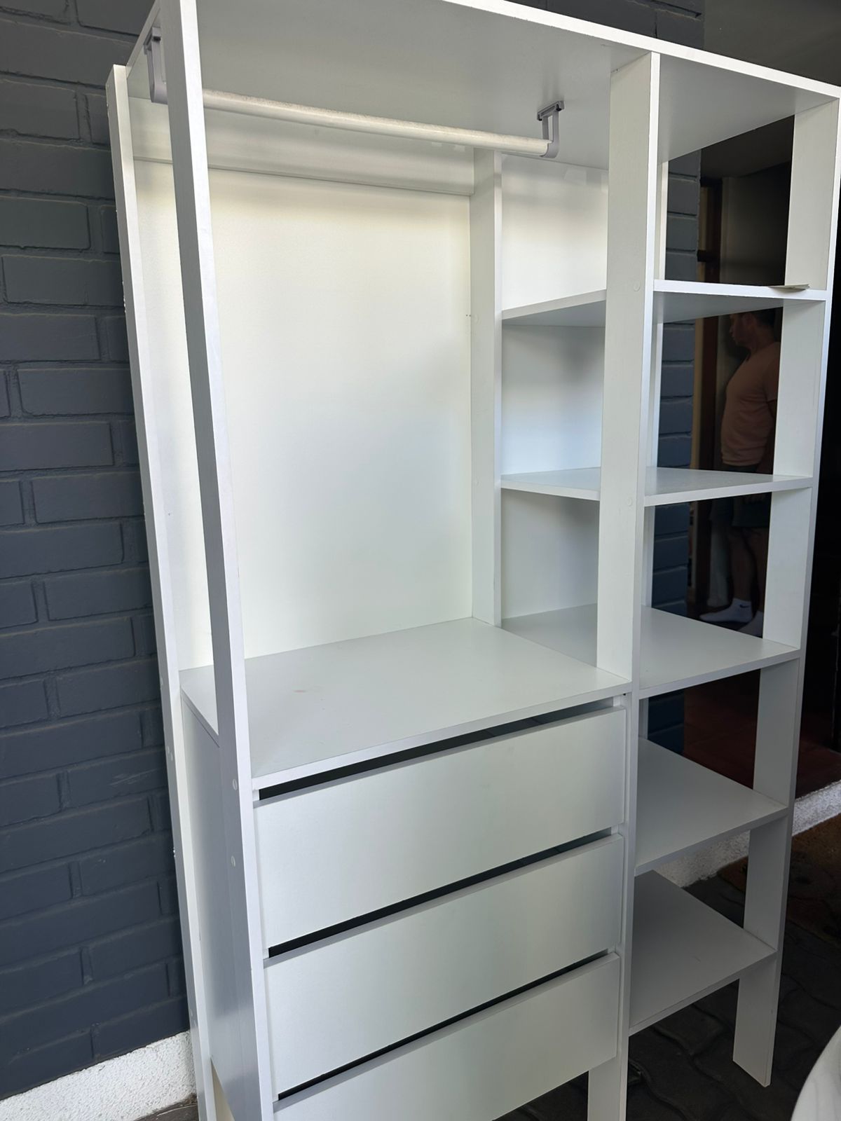 Closet armado blanco sin puertas - Imagen 6