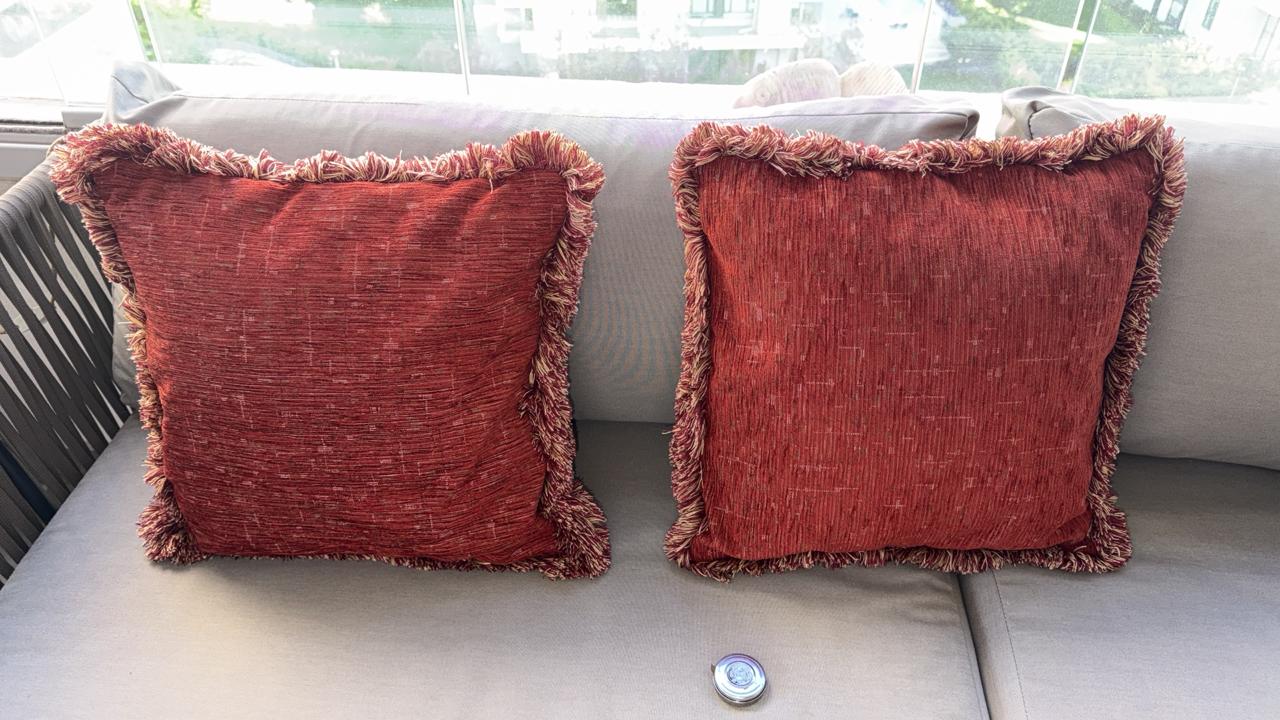 Par de cojines Chenil rojos