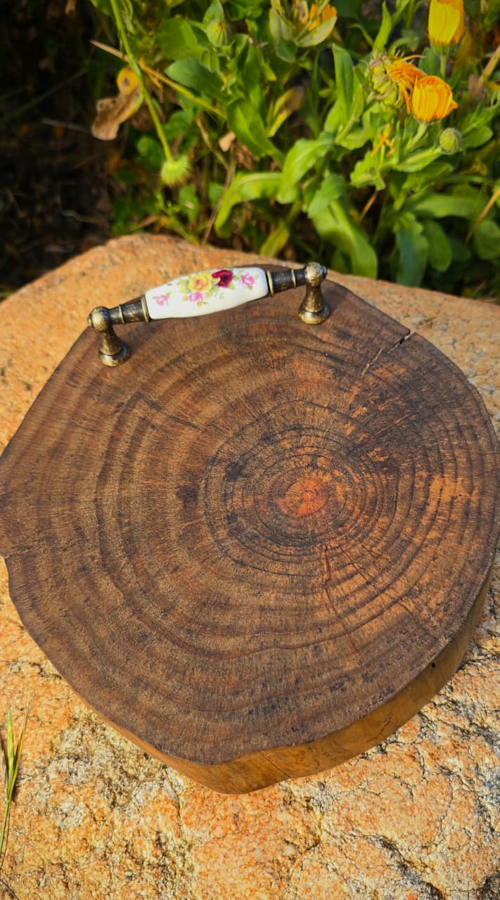 Tabla para picoteo redonda Eucalipto