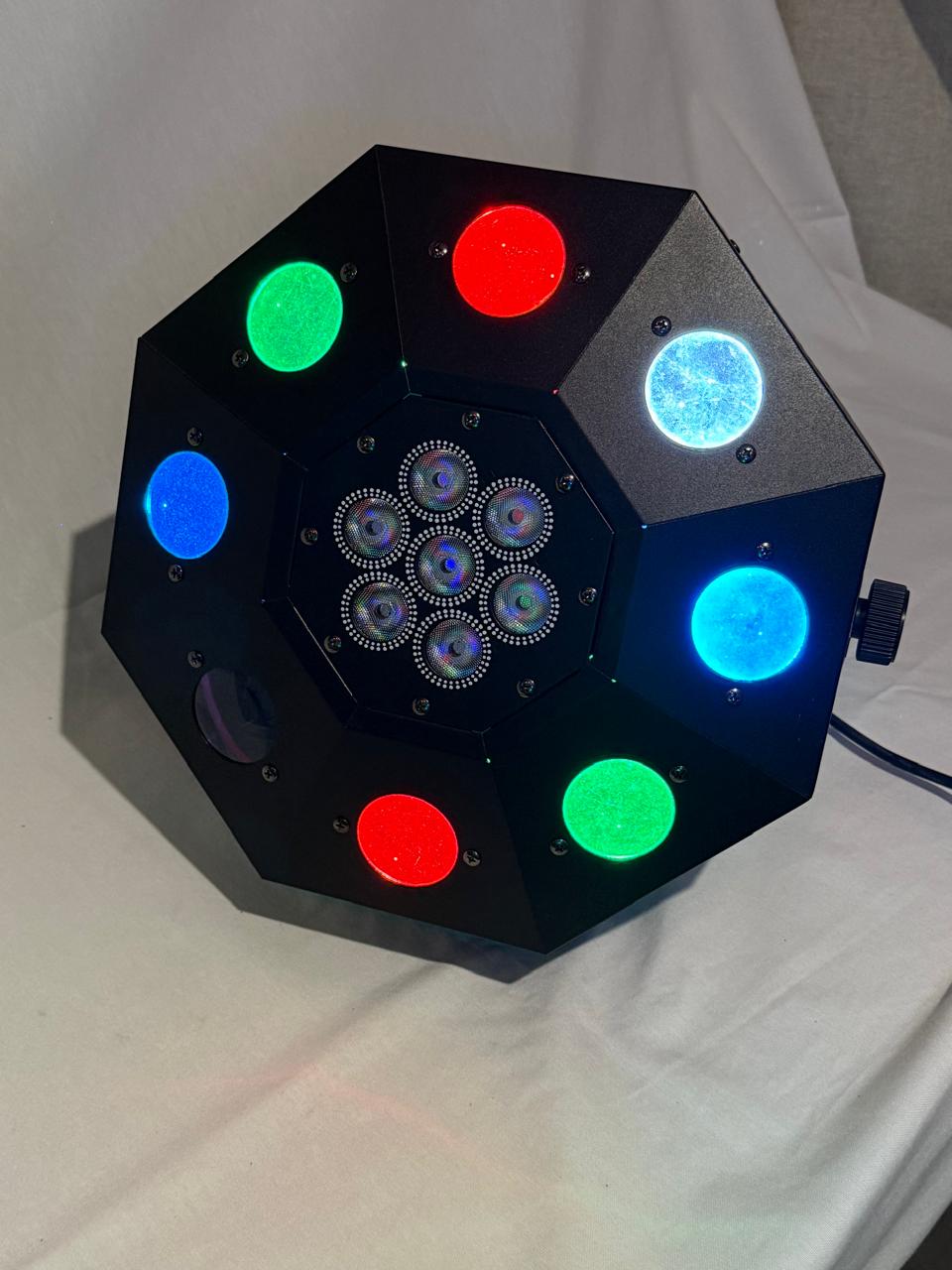 Foco Led de 8 luces de color y 7 blancas