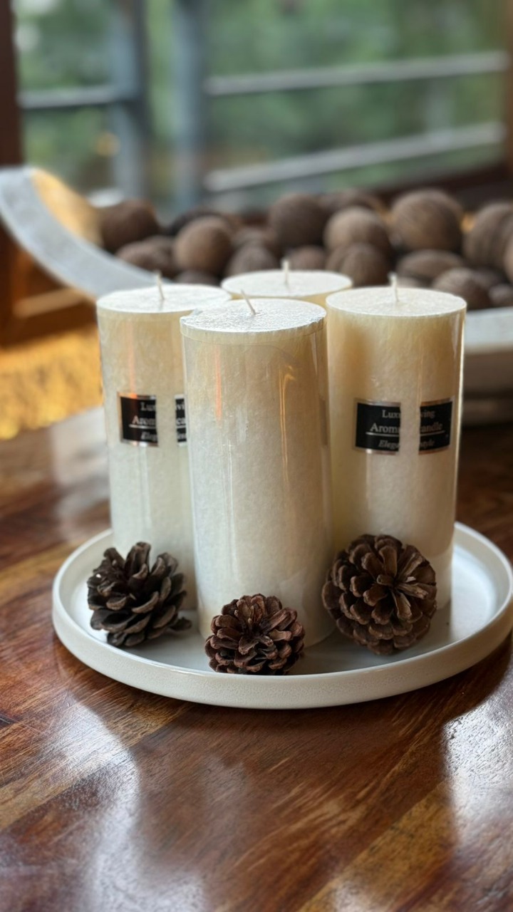 Set de 4 velas aromáticas con bandeja cerámica