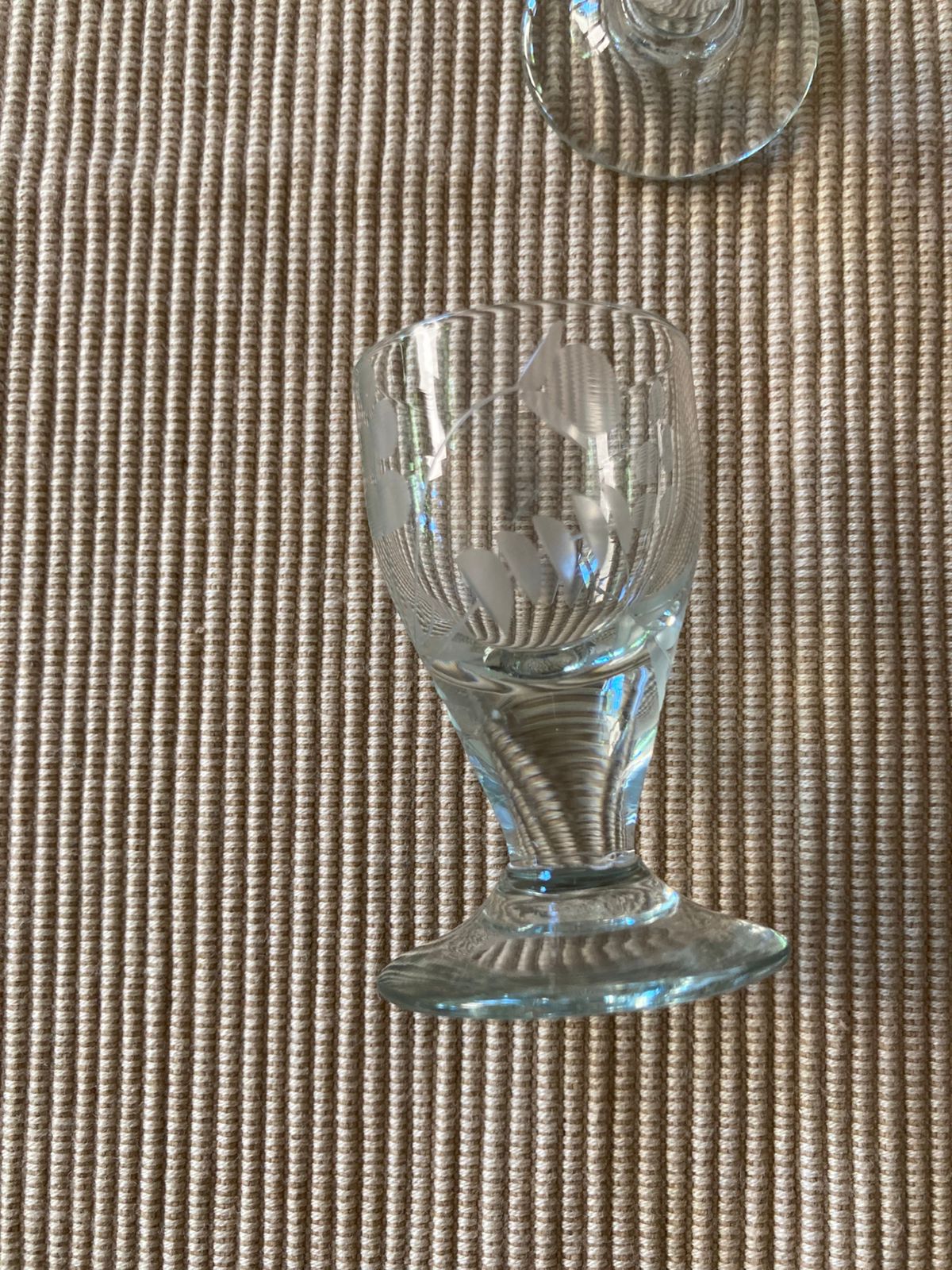 Set 12 vasos bajativo de cristal tallado - Imagen 2
