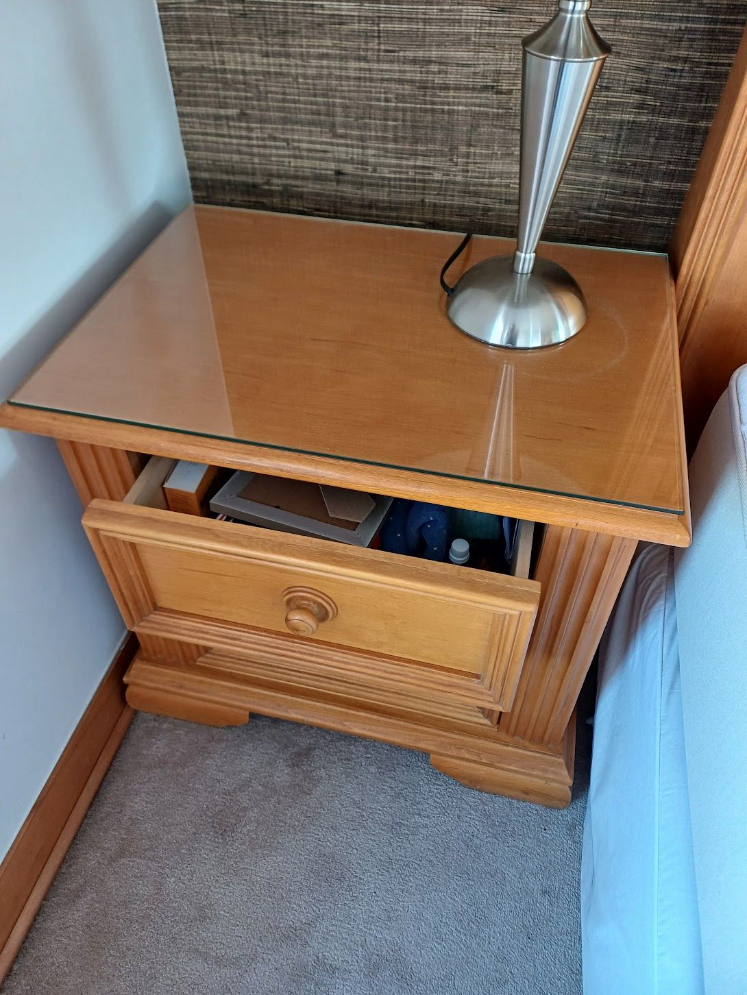 Par veladores de madera maciza - Imagen 4