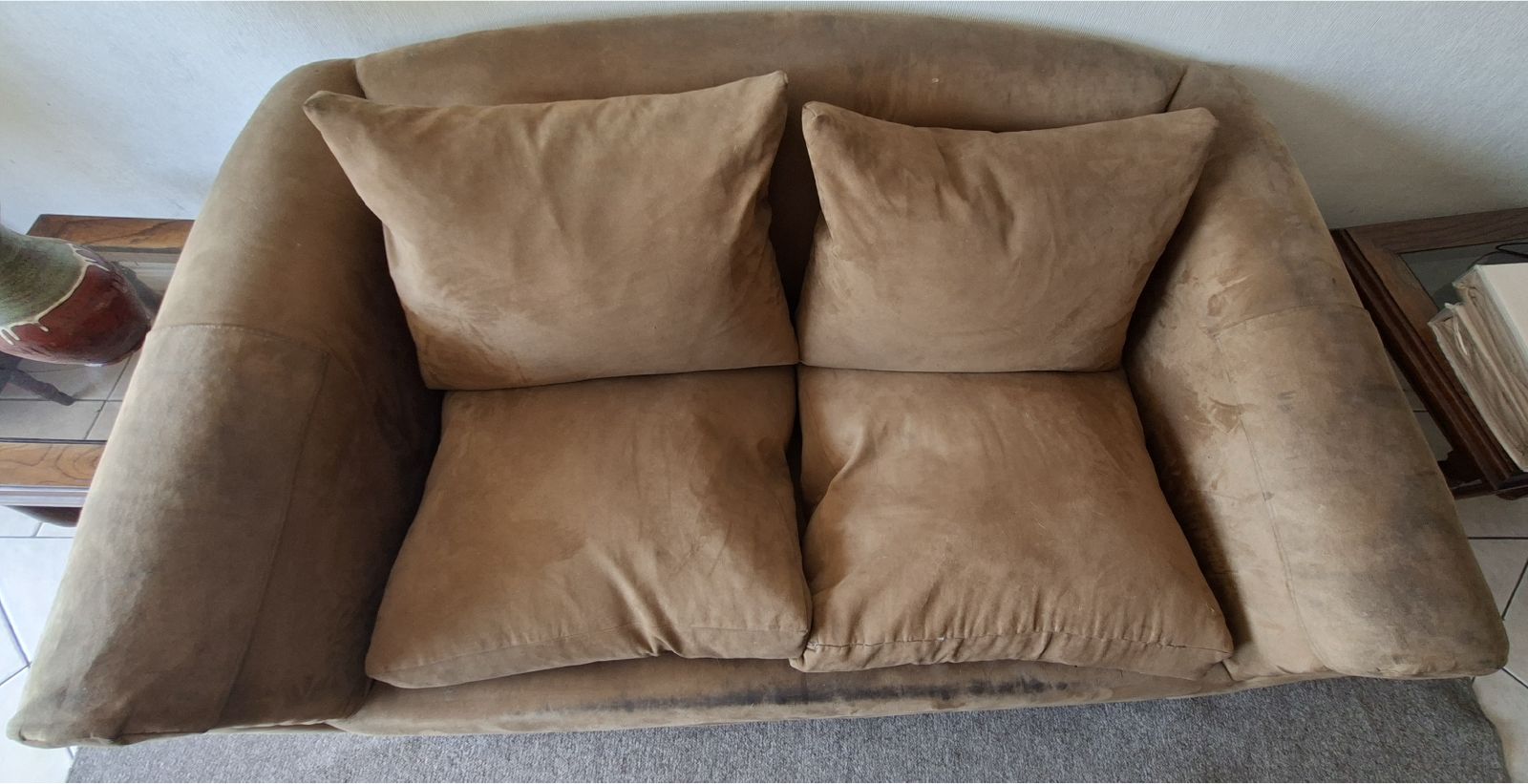 Sofá 2 cuerpos café gamuza - Imagen 2