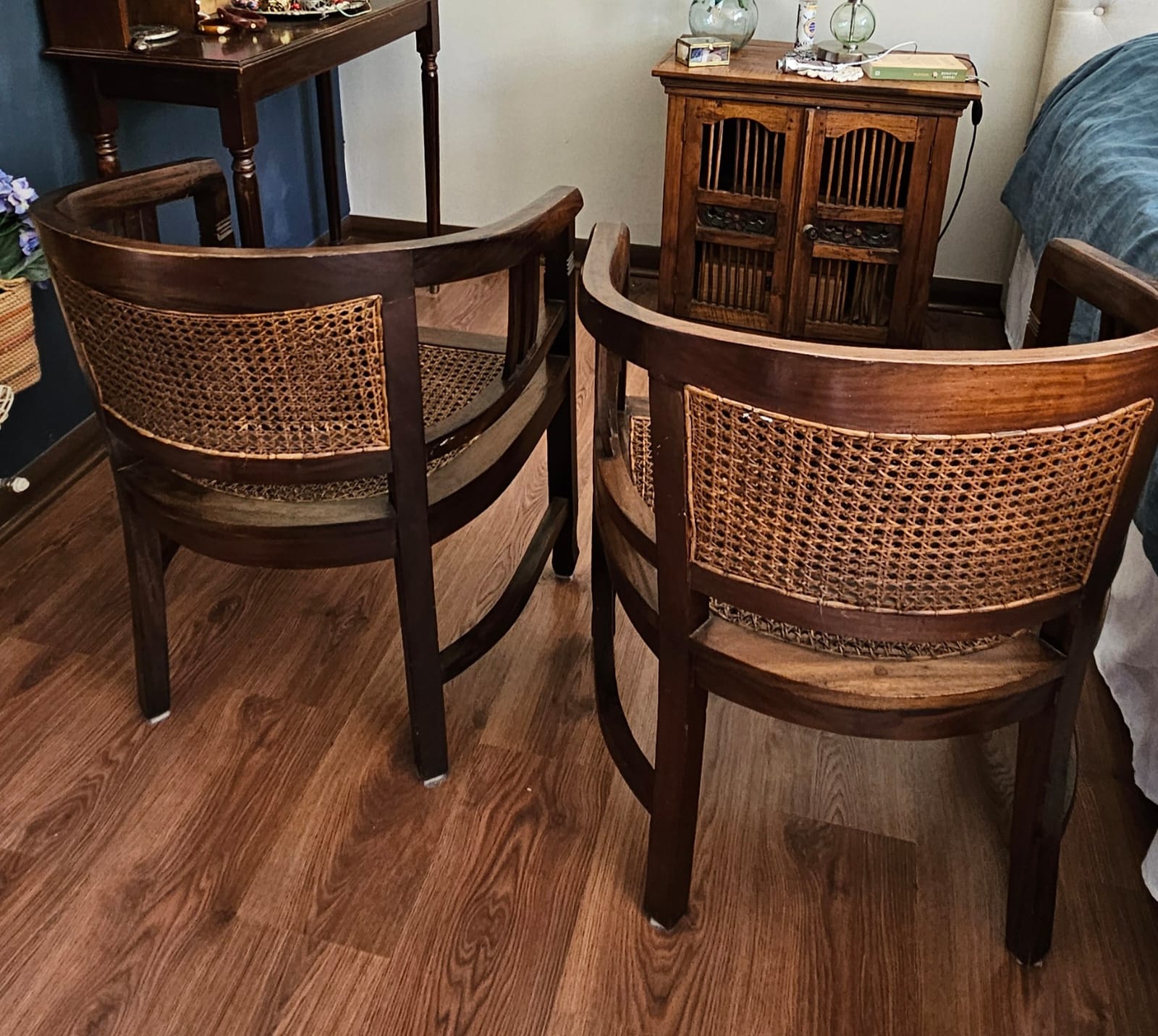 Par sitiales herradura madera y junco - Imagen 2