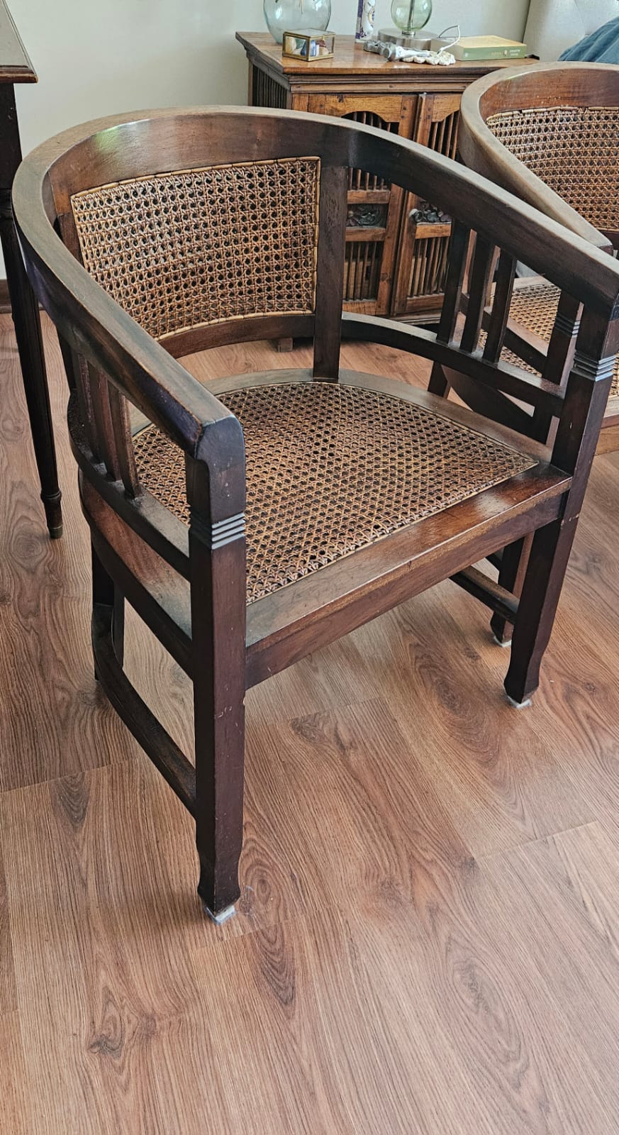 Par sitiales herradura madera y junco - Imagen 8