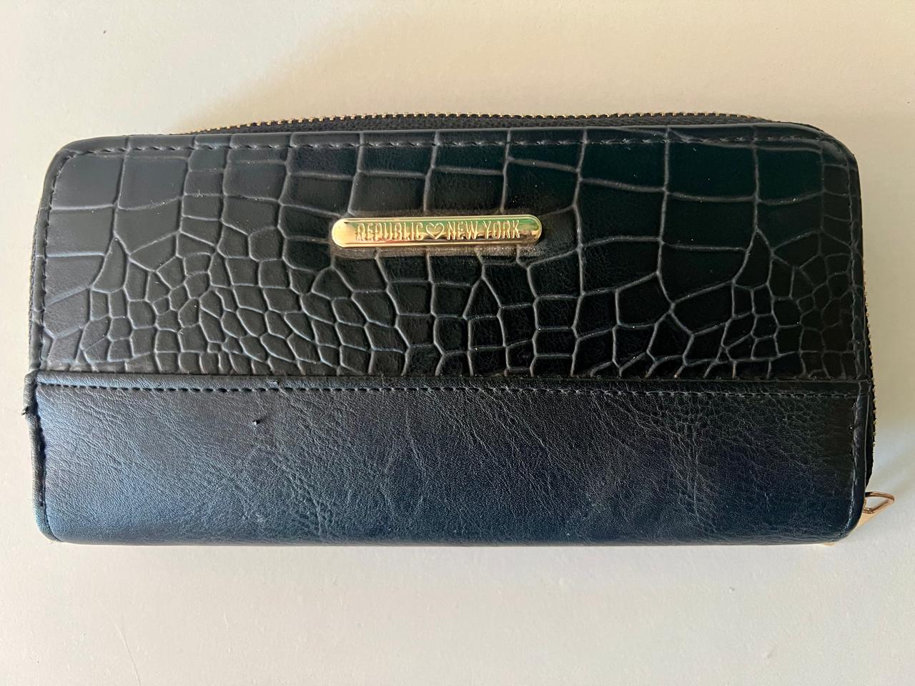Billetera monedero negro Republic