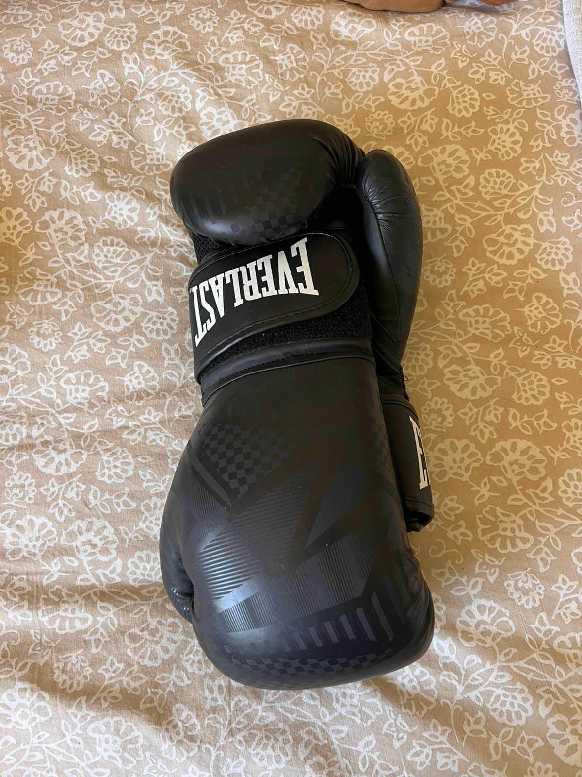 Guantes de boxeo Everlast negros 10 oz - Imagen 2